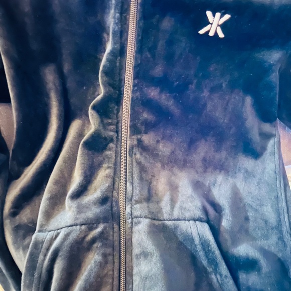 🖤AUTHENTIC ONEPIECE ORIGINAL FITTED ONESIE - Picture 6 of 10